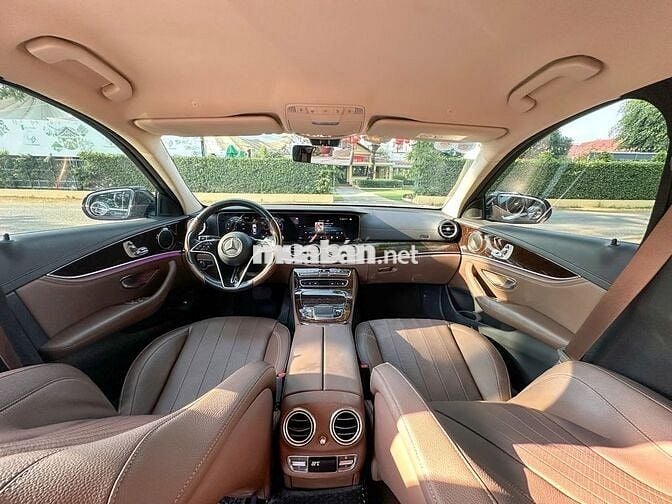 Mercedes E200 Exclusive FL 2022 xe đẹp long lanh