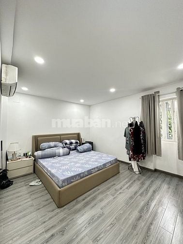 Bán nhà 4 tầng Nguyễn trọng tuyển Tân bình 