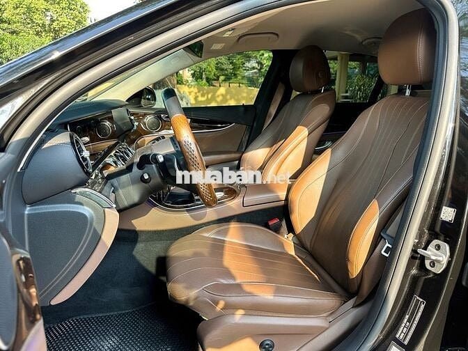 Mercedes E200 Exclusive FL 2022 xe đẹp long lanh