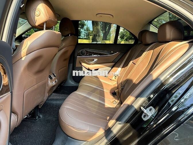 Mercedes E200 Exclusive FL 2022 xe đẹp long lanh