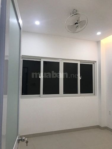 Nhà 2 phòng 2wc Mới xây gần Lotte Q7, 8tr, GIAO NHÀ NGAY