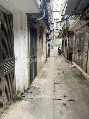 Bán căn hộ tập thể tầng 1 đường Nguyễn Xiển Thanh Xuân Hà Nội 
