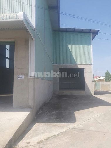 Cho Thuê kho ngay mặt tiền đường DT743