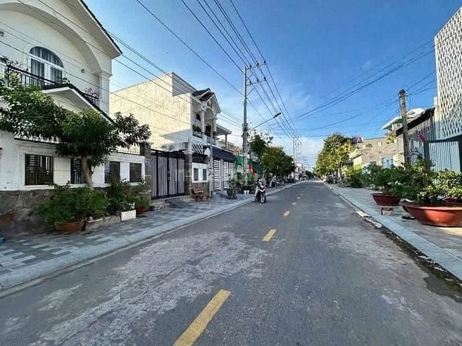 Chính chủ gửi căn nhà đường  số 8 chỉ 680tr