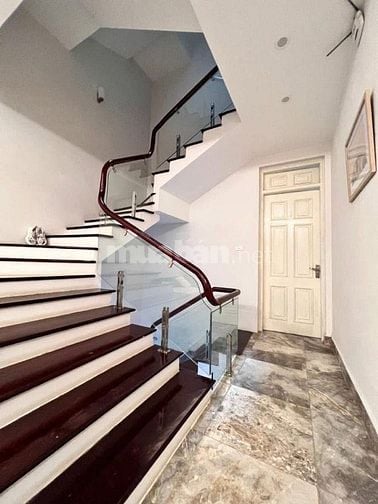 Víp! Trần Quang Diệu, phân lô vỉa hè ô tô tránh đỗ, kinh doanh 42m*4T