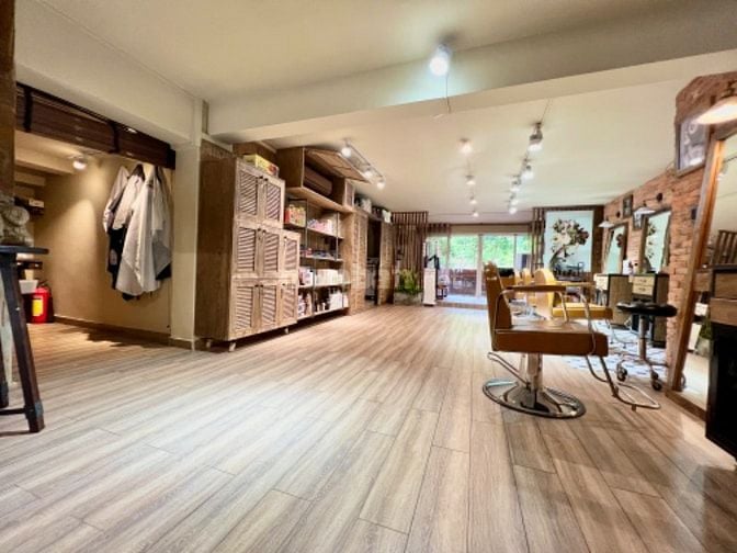 TUYỂN 2 THỢ NỮ NAIL và GỘI ĐẦU DƯỠNG SINH LÀM VIỆC TẠI PHÚ MỸ HƯNG Q7