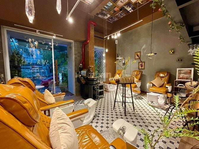 TUYỂN 2 THỢ NỮ NAIL và GỘI ĐẦU DƯỠNG SINH LÀM VIỆC TẠI PHÚ MỸ HƯNG Q7