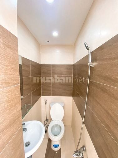 Bán Gấp Nhà 5 Lầu BTCT Hẻm Âu Dương Lân Q8 – Sát Mặt Tiền, Giá 6,9 Tỷ