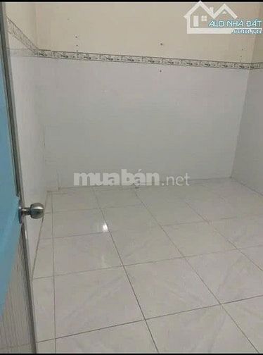 Kẹt tiền bán gấp nhà Đ.Nguyễn Thị Hé, Củ Chi dt 120m2 SHR. Giá 785tr