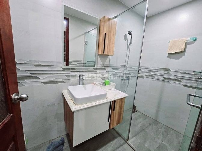 79 CẦU GIẤY Ô TÔ KINH DOANH LÔGOC 70m RỘNG 5m NHÀ 5 TẦNG ĐẸP GIÁ 23 TY