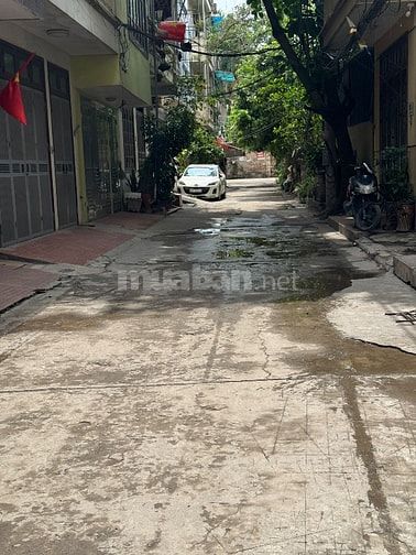 79 CẦU GIẤY Ô TÔ KINH DOANH LÔGOC 70m RỘNG 5m NHÀ 5 TẦNG ĐẸP GIÁ 23 TY