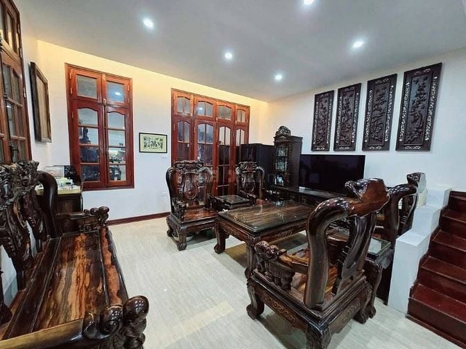79 CẦU GIẤY Ô TÔ KINH DOANH LÔGOC 70m RỘNG 5m NHÀ 5 TẦNG ĐẸP GIÁ 23 TY