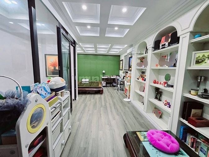 79 CẦU GIẤY Ô TÔ KINH DOANH LÔGOC 70m RỘNG 5m NHÀ 5 TẦNG ĐẸP GIÁ 23 TY
