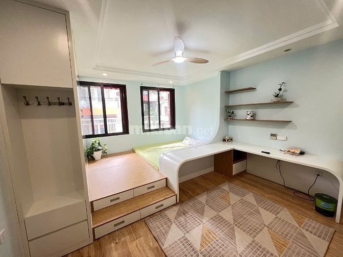 Cho thuê căn Studio, đường phân lô ô tô tránh phố Vạn Bảo