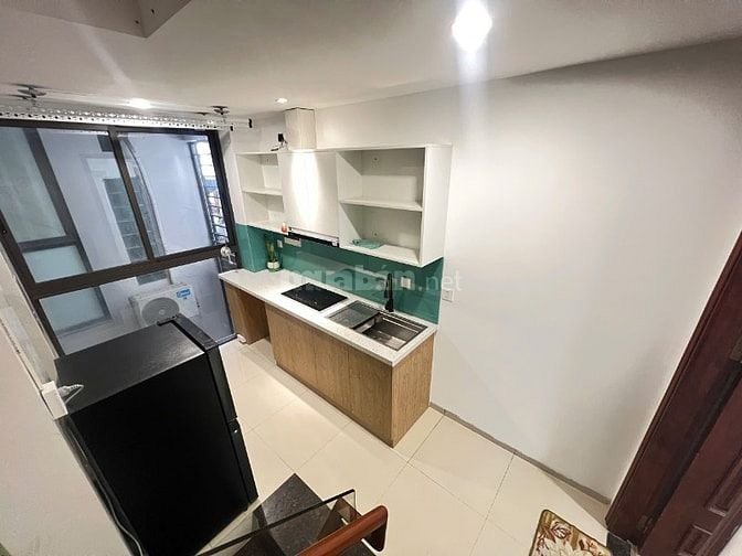 Cho thuê căn Studio, đường phân lô ô tô tránh phố Vạn Bảo