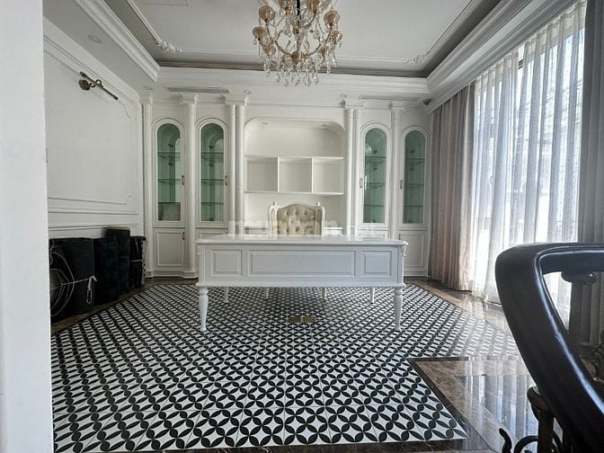 Cho thuê nhà liền kề Tuylip 04-86 khu Vinhomes reverside 2, Long Biên