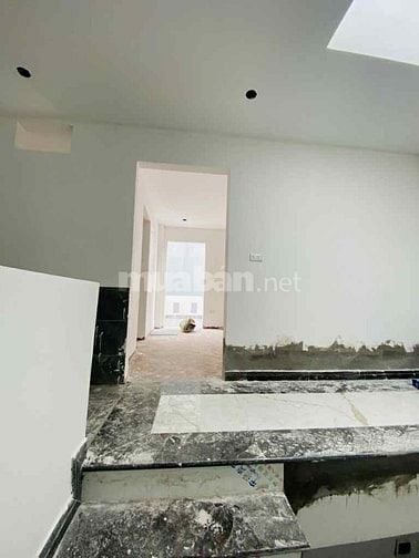 BÁN NHÀ PHỐ NGỌC LÂM 39.5M² - LÔ GÓC 4.8M - 10M RA MẶT PHỐ - 7.9 TỶ