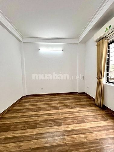 CHÍNH CHỦ BÁN NHÀ THƯỢNG THANH - LÔ GÓC - 3 THOÁNG - 4 PHÒNG NGỦ 