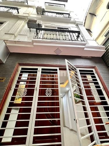 CHÍNH CHỦ BÁN NHÀ THƯỢNG THANH - LÔ GÓC - 3 THOÁNG - 4 PHÒNG NGỦ 