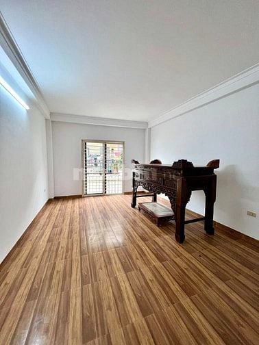 CHÍNH CHỦ BÁN NHÀ THƯỢNG THANH - LÔ GÓC - 3 THOÁNG - 4 PHÒNG NGỦ 