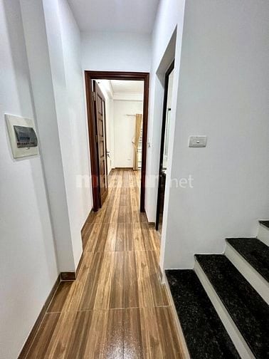 CHÍNH CHỦ BÁN NHÀ THƯỢNG THANH - LÔ GÓC - 3 THOÁNG - 4 PHÒNG NGỦ 