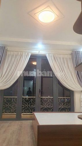 5 tầng đúc BTCT- 184/54 Âu Dương Lân, P3Q8, gần TTTM Parc Mall