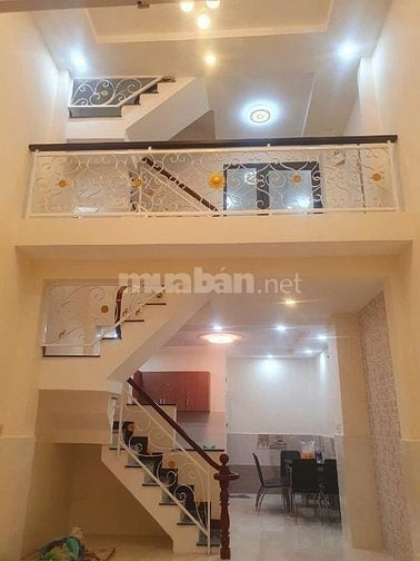 5 tầng đúc BTCT- 184/54 Âu Dương Lân, P3Q8, gần TTTM Parc Mall
