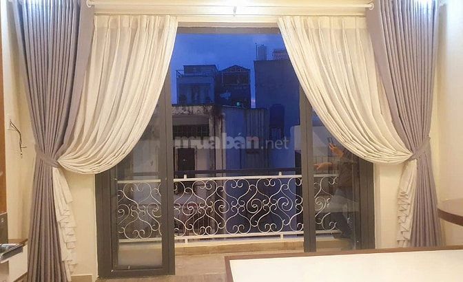 5 tầng đúc BTCT- 184/54 Âu Dương Lân, P3Q8, gần TTTM Parc Mall