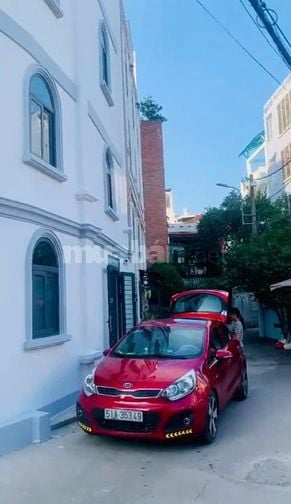 Nhà 3 tầng - đường 6m - 4 x 15.5m - gần Nguyễn Duy Trinh - 4.9 tỷ