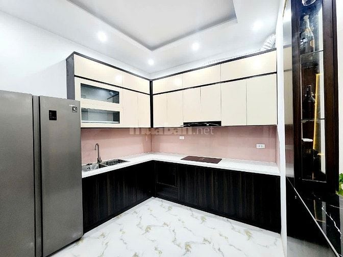 Nhà đẹp - thoáng sáng - giá tốt 46m2 giá 7,95 tỷ tại Kim Ngưu, HBT