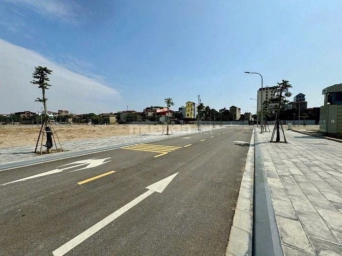 70tr/m2 đất sổ đỏ Từ Sơn, chia lô đường 10m2, cách tt Long Biên 5km