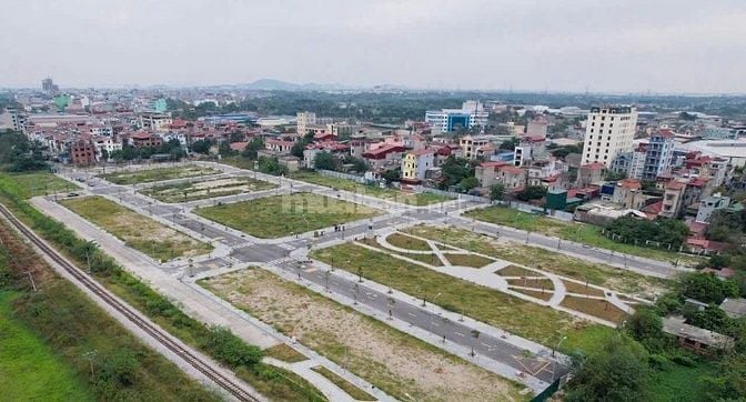 70tr/m2 đất sổ đỏ Từ Sơn, chia lô đường 10m2, cách tt Long Biên 5km