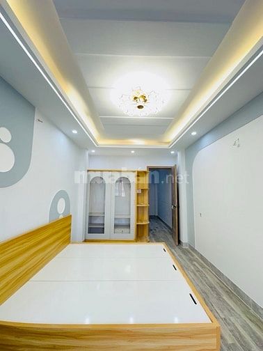 Bán nhà 5 tầng 30m² (3x10), hẻm xe hơi Phan Xích Long, full nội thất