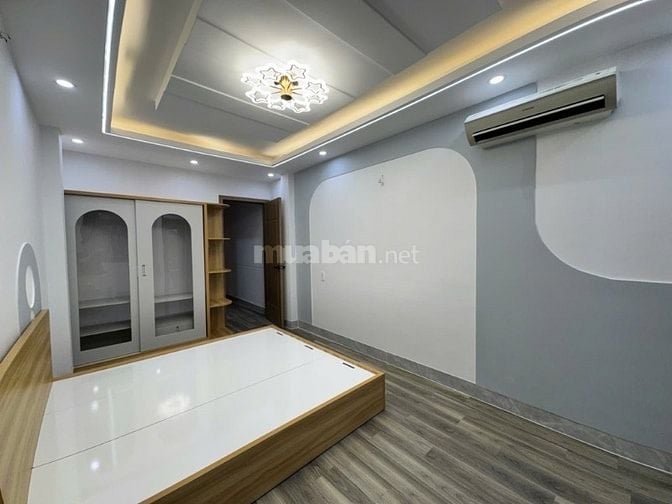 Bán nhà 5 tầng 30m² (3x10), hẻm xe hơi Phan Xích Long, full nội thất