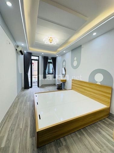 Bán nhà 5 tầng 30m² (3x10), hẻm xe hơi Phan Xích Long, full nội thất