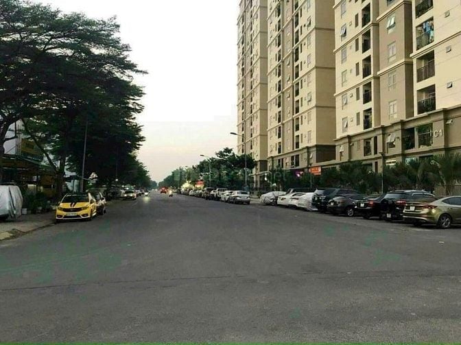 Nhà mặt tiền đường Huy Cận 30m KDC Gia Hòa.