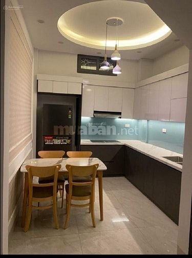 Bán nhà phân lô phố Hai Bà Trưng