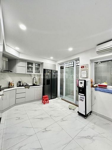 NHÀ ĐẸP, NHỈNH 7TỶ, 63m2, 4Tầng, 3PN, NGUYỄN TRỌNG TUYỂN P.1 TÂN BÌNH.
