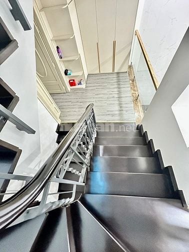 NHÀ ĐẸP, NHỈNH 7TỶ, 63m2, 4Tầng, 3PN, NGUYỄN TRỌNG TUYỂN P.1 TÂN BÌNH.