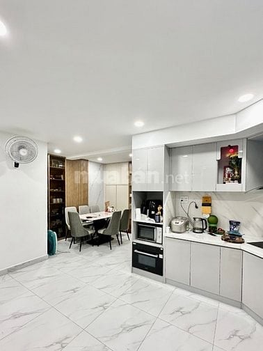 NHÀ ĐẸP, NHỈNH 7TỶ, 63m2, 4Tầng, 3PN, NGUYỄN TRỌNG TUYỂN P.1 TÂN BÌNH.