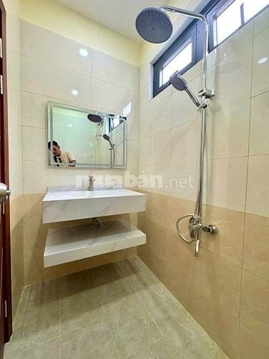 NHÀ 1LẦU MỚI , ĐƯỜNG TRẦN VĂN ĐANG , P11 , QUẬN 3