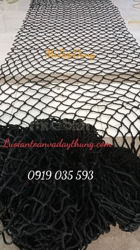 lưới trang trí quán shop văn phòng lưới trang trí giả lá cây lưới dù