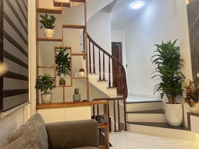 Chủ về quê cần bán nhà lô góc full nội thất 