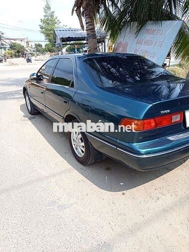 Toyota Camry 2000 GLi 2.2 - 450 km