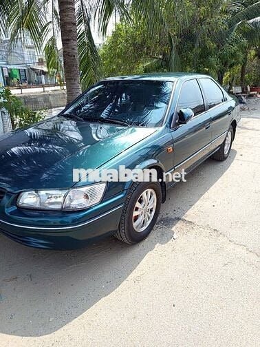 Toyota Camry 2000 GLi 2.2 - 450 km