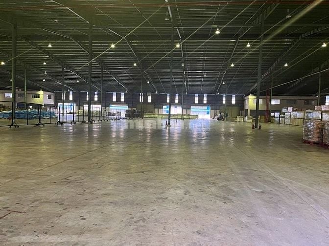 Cho thuê kho 3000m2; 8000m2 Long Bình, Biên Hoà, Đồng Nai có pccc