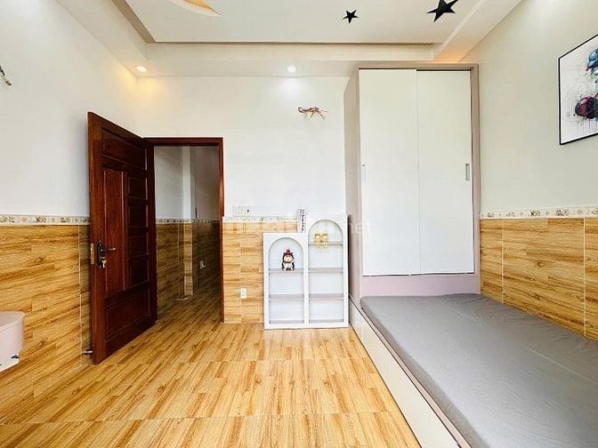 Căn nhà đẹp duy nhất ngay Võ Văn Kiệt, Q6. Giá: 3 Tỷ 160 / 52m2. SHR