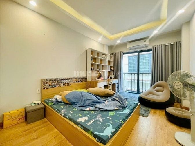 NHÀ DÂN XÂY NGÕ Ô TÔ TRÁNH, KINH DOANH, ĐI BỘ RA CÁT LINH