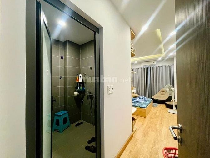 NHÀ DÂN XÂY NGÕ Ô TÔ TRÁNH, KINH DOANH, ĐI BỘ RA CÁT LINH