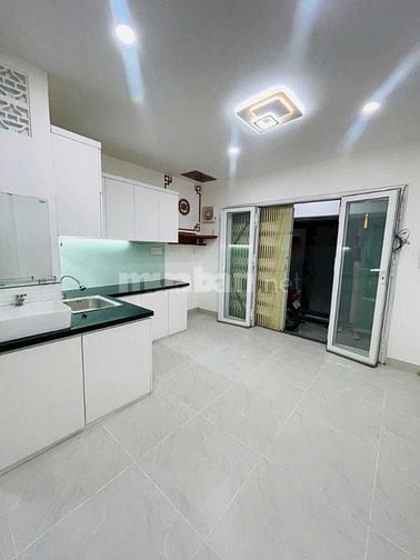 Nhà đẹp 2 tầng hẻm Kiều Đàm – Trần Xuân Soạn – 2PN – chỉ 2.25 tỷ – SHR